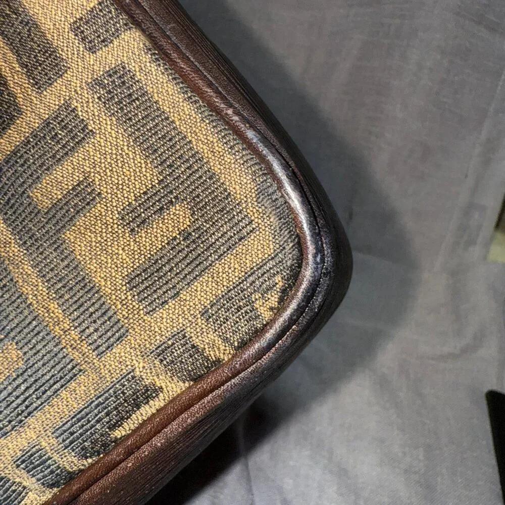 **Authentic** Fendi Messenger Bag - Picture 10 of 10